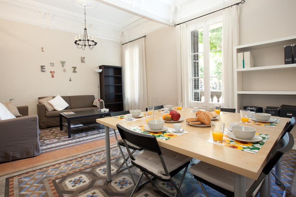 Modernist Apartment Barcellona Esterno foto